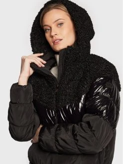 Το φθηνότερο 🎉 DKNY Γυναίκες Χειμωνιάτικα Μπουφάν Μπουφάν πουπουλένιο P2MCMHVU Μαύρο Regular Fit 🔥 11 Το φθηνότερο 🎉 DKNY Γυναίκες Χειμωνιάτικα Μπουφάν Μπουφάν πουπουλένιο P2MCMHVU Μαύρο Regular Fit 🔥 -Ενδυματολογικός Παράδεισος Κατάστημα unnamed file 2864